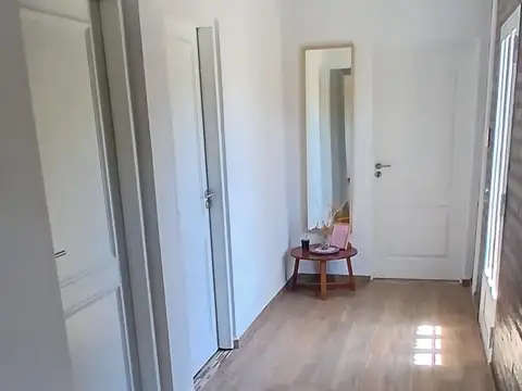 Plaza Pueblo a dos cuadras de la ruta 1