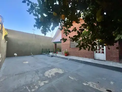 Casa en Venta en Azcuenaga, USD 170.000