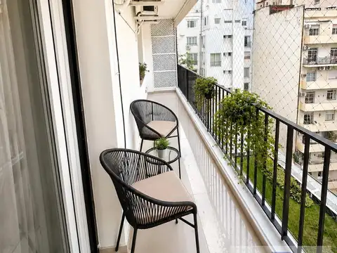 Avenida Alvear 1700
