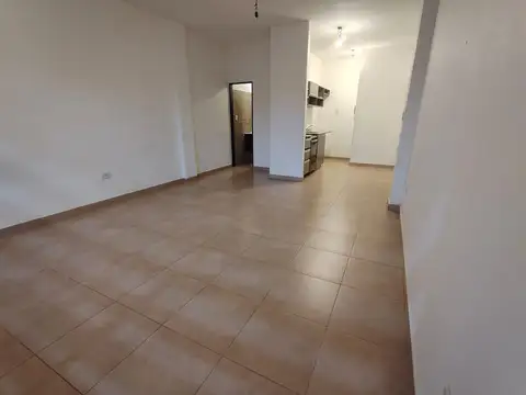 Departamento en Alquiler en Valentín Alsina, $ 550.000