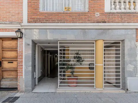 ESPECTACULAR 2 AMBIENTES CON TERRAZA Y GRAN QUINCHO (2DO. DORMITORIO). BALVANERA.