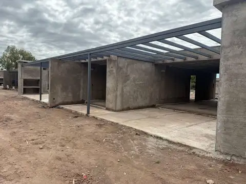 Casa 3 ambientes con 2 baños