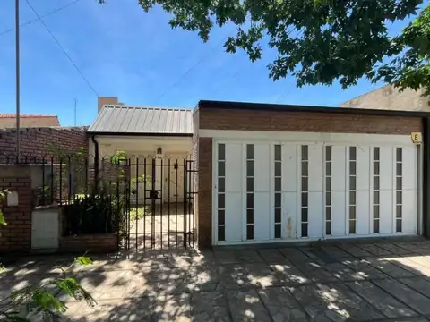 VENTA CASA CENTRICA DOS DORMITORIOS