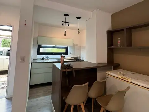 Casa en Venta en Jose Marmol, USD 85.000