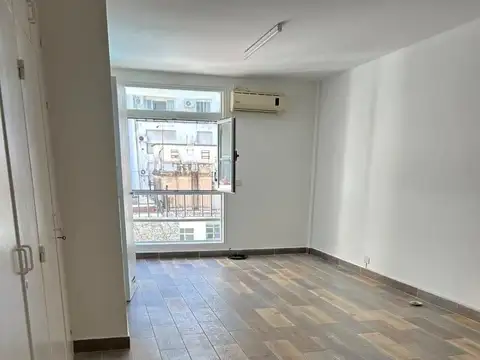 Austria 2600, Piso 4