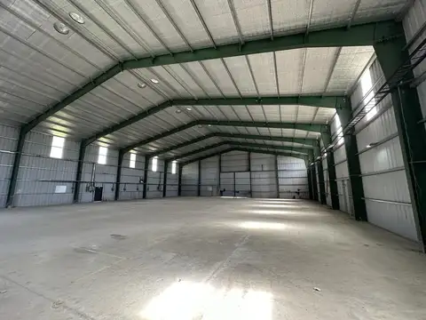 DEPOSITO A ESTRENAR 1000m ²