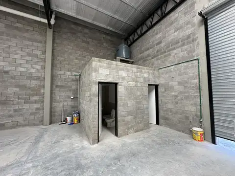 DEPOSITO A ESTRENAR 1000m ²