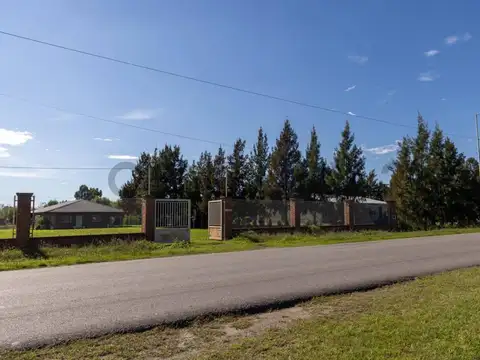 CASA QUINTA en Berisso LOS TALAS. ACEPTA PERMUTA EN PARTE DE PAGO