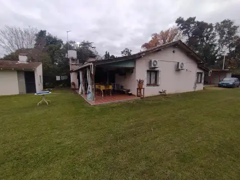 Casa 3 ambientes con 2 baños