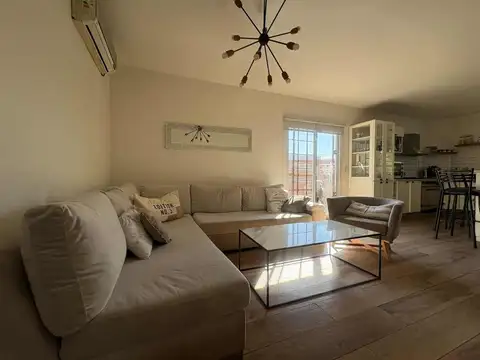 Depto Tipo Casa en Venta de 7 ambientes