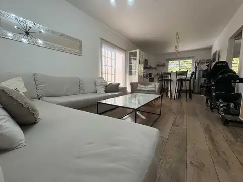 Depto Tipo Casa en Venta en Villa Lugano, USD 127.000