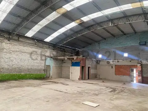 Casa en Alquiler con 1 cochera