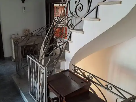 Depto Tipo Casa en Venta 45 años