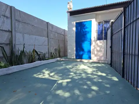 Impecable depto con cochera independiente.