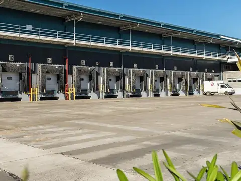 Avenida Juan Domingo Peron al 4000