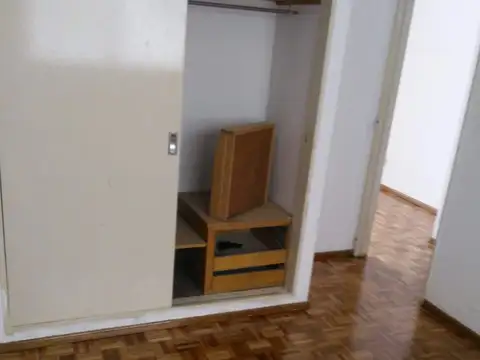 Departamento en Alquiler en Parque Patricios, $ 450.000