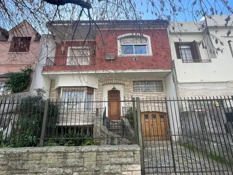 CASA 4 DOR, mb LOTE, JARDÍN, PILETA Y QUINCHO en La Lucila 