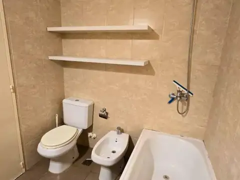 Departamento en Alquiler con 1 cocheras