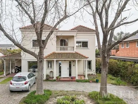 Casa venta en Santa Maria De Los Olivos