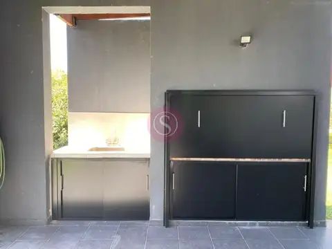 Casa en Venta en Sausalito, USD 240.000
