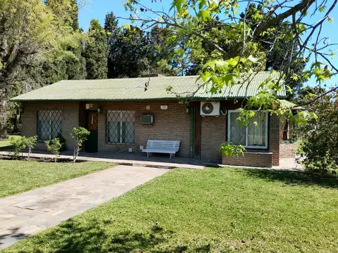 Casa a la venta apto crédito en Parque La Verdad - Exaltacion de la Cruz