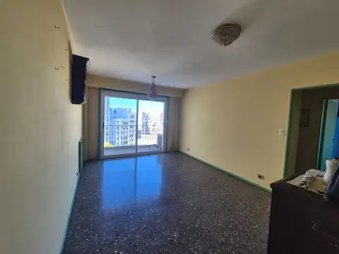 DEPARTAMENTO SEMIPISO 3 AMBIENTES  BARRACAS