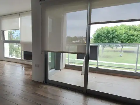 Carabelas 1800, Piso 1