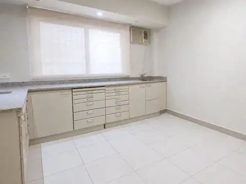 Oficina en Venta 51 años
