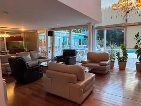 Casa - Venta - Argentina, City Bell - Club de Campo Grand Bell  467 e/ 142 y 148 5000