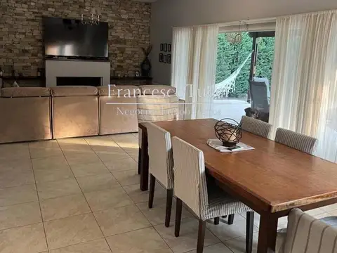 Casa en Venta al Oeste