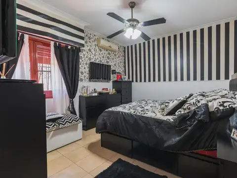 Casa 5 ambientes con 2 baños