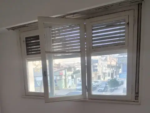 AVDA . JUAN BAUTISTA JUSTO Y ALFREDO BUFANO 5200, Piso 1