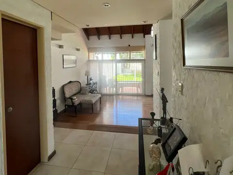 Casa en Alquiler en Olivos, USD 3.500