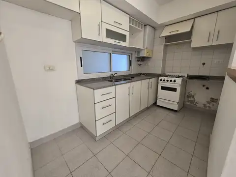 Salta 1500, Piso 1