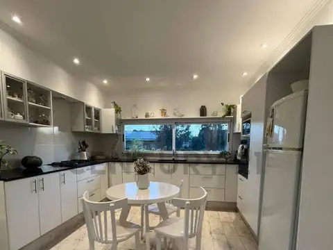 Casa en Venta en Coronel Brandsen, USD 210.000