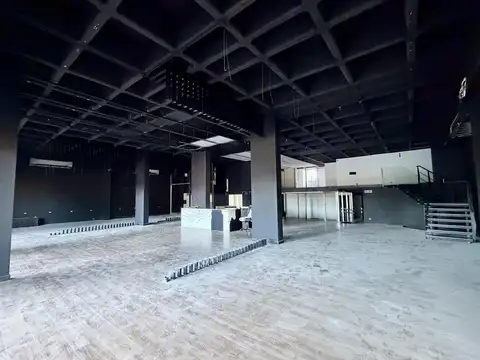 Local en Alquiler en Martínez Libertador / Río, USD 10.000