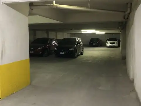 OPORTUNIDAD MENDOZA Y SANTIAGO COCHERAS CUBIERTA
