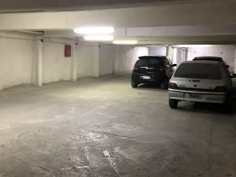 OPORTUNIDAD MENDOZA Y SANTIAGO COCHERAS CUBIERTA