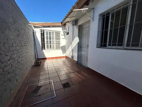 Depto Tipo Casa 2 ambientes con 1 baño