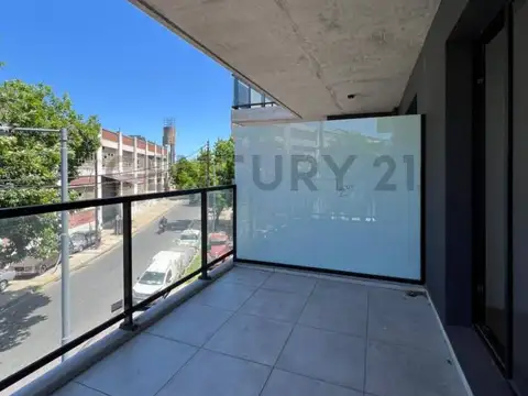 Avenida San Martín 4000, Piso 2