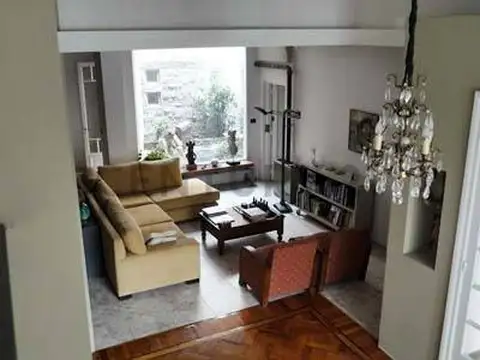 Ph tipo casa 4 ambientes con cochera en Floresta