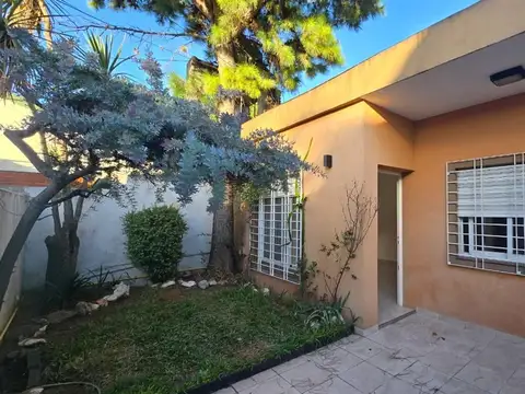 ph 3 ambientes con patio y cochera en alquiler Ramos Mejia