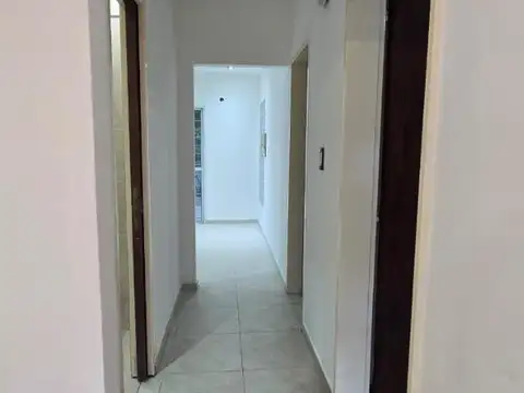 Depto Tipo Casa en Alquiler con 1 cocheras