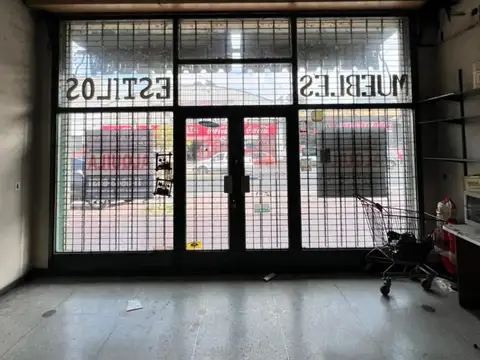 Local en Alquiler en Jose Leon Suarez, $ 2.200.000