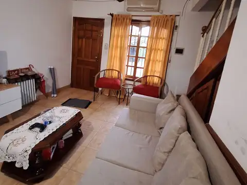 Depto Tipo Casa en Venta 25 años