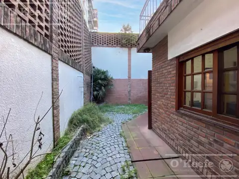 Depto Tipo Casa en Venta con 2 cocheras