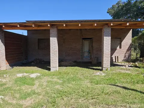 Venta terreno con construcción empezada barrio Lomas de Alicia, Granadero Baigorria