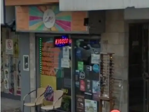 EXCELENTE LOCAL CENTRICO CON PATIO RAMOS MEJIA
