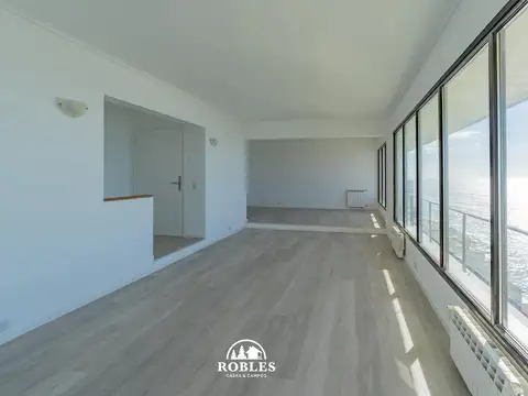 Departamento en Venta en Playa Grande, USD 480.000
