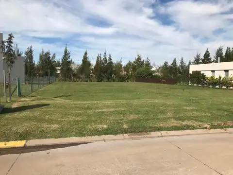 Terreno en Venta en San Sebastián, USD 240.000